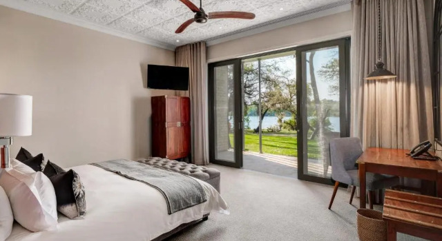 Одноместный номер Deluxe Palm River Hotel