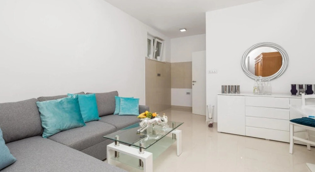 Amazing Home in Veprinac With 4 Bedrooms, Wifi and Outdoor Swimming Pool