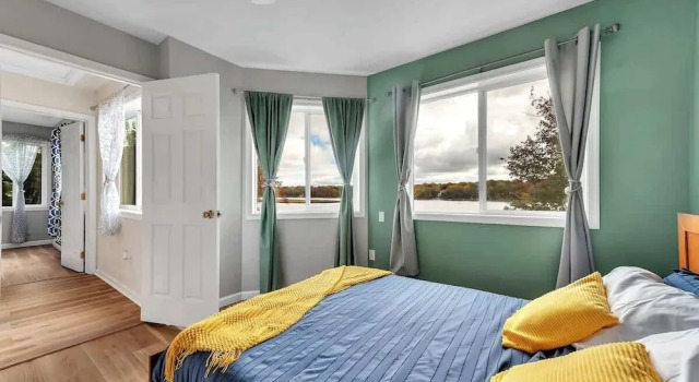 Lakefront, Hot Tub, Kayaks, Firepit, Pool Table, Book Feriehus Tobyhanna 