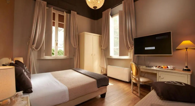 Трёхместный семейный номер Villa Tower Inn