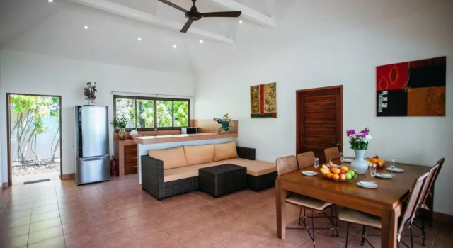 Secret Garden Villa 3BR（Pool/Walk to beach）