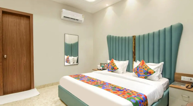 Номер Premium Fabhotel Prime Royal Court