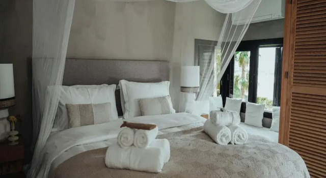 Luxurious Villa With Bright Terrace, Prenota Villa Santa Eulalia del Rio Ibiza
