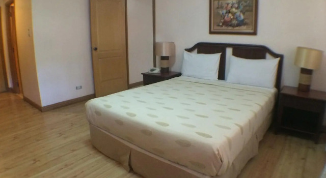 Subic Holiday Villas, Забронировать Отель Международный аэропорт Subic Bay 