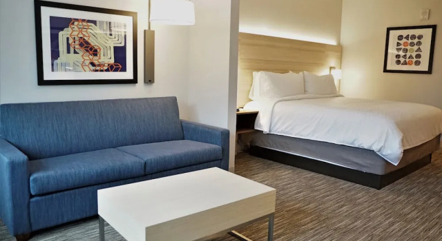 Люкс c 1 комнатой Holiday Inn Express & Suites Ocala by IHG