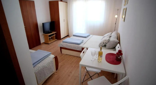 Студия Studio Apartments Shanti