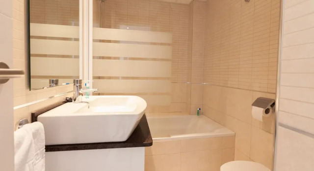 Апартаменты Deluxe c 1 комнатой с балконом Camelina Suites