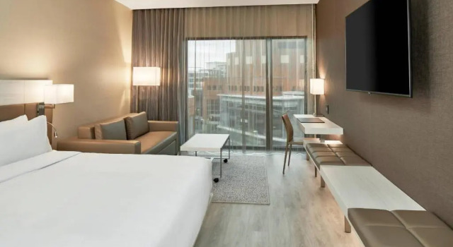 Номер Standard AC Hotel by Marriott Greenville