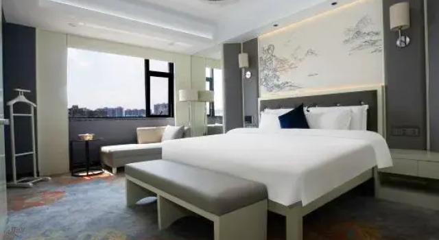 Люкс Presidential Shenzhou Mingzhu Hotel