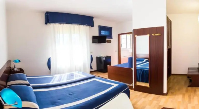 Трёхместный номер Standard с балконом Park Hotel Pineta Boutique Hotel
