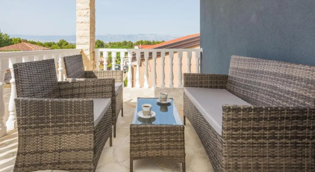 Апартаменты с балконом Apartments Bozic