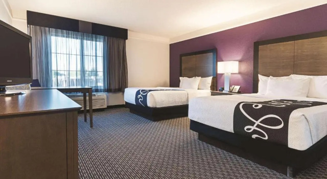 Четырёхместный номер Deluxe La Quinta by Wyndham Grand Junction Airport