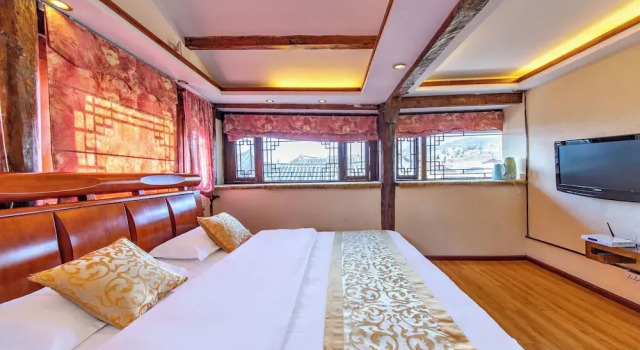 Семейный люкс с видом на горы Lijiang Xueshanyu Inn