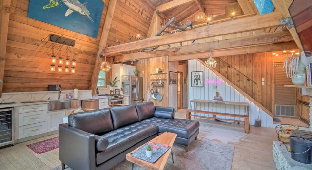 Cabin Vacation Rental: 4 Mi to Lake Arrowhead