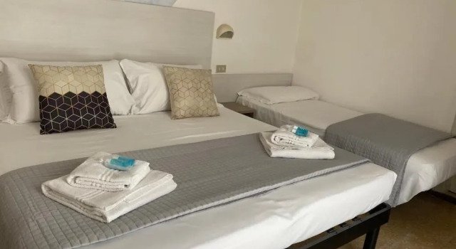 Трёхместный номер Classic Alevon Hotel