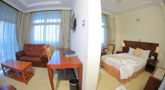 Люкс Sarem International Hotel