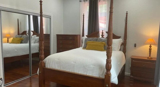 Woodlawn Main-House Downtown SA