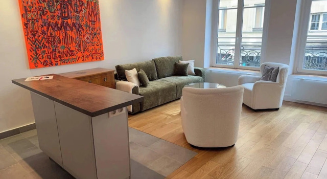 Honore Nest - Elegant 1BR Unit in Saint-honore District, Забронировать Апартаменты/квартира Апартаменты Парижа, рядом с Archeological Crypt of the Parvis of Notre-Dame, Апартаменты/квартира