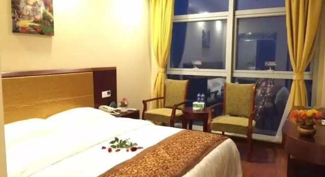 GreenTree Inn ShangHai JiaDing the South of F1 Circuit FangTai Hardware Market Express Hotel, Varaa Hotelli Jiading Shanghai