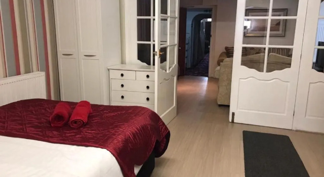 Апартаменты Promenade Beach Apartments