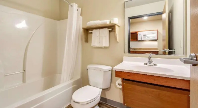 Standard Zimmer Econo Lodge Burlington