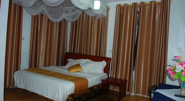 Deluxe Zimmer KCC Hotels