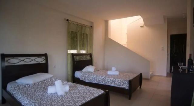 Трёхместный номер Standard с балконом Hotel Pegasos