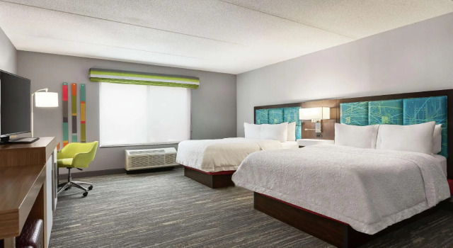 Четырёхместный номер Standard Hampton Inn London Ontario