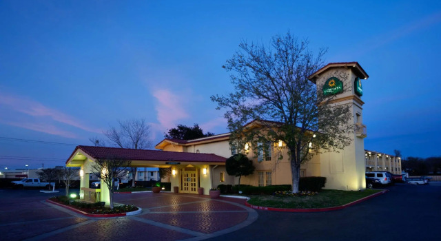 Кровать в общем номере La Quinta Inn by Wyndham Killeen - Fort Hood