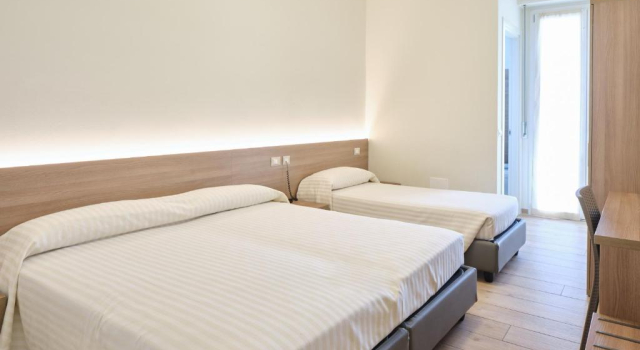 Hotelristorante Il Punto, Rezervați Hotel Marotta Marche Coast