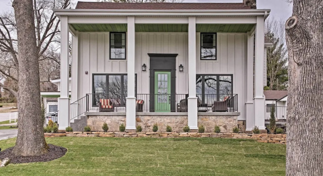 Walk to Branson Landing! Dtwn Home w/ Pool Access, Забронировать Отель Отели Table Rock Lake 3 звезды, 3*