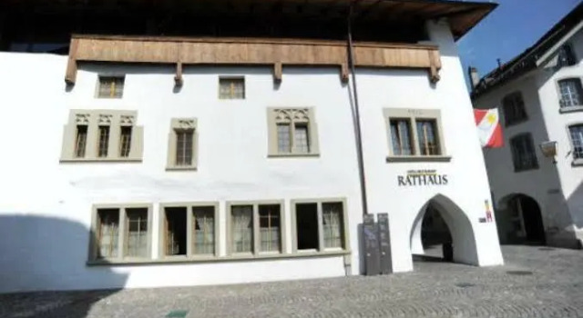 Hotel Restaurant Rathaus, Prenota Hotel Thun Thun Region