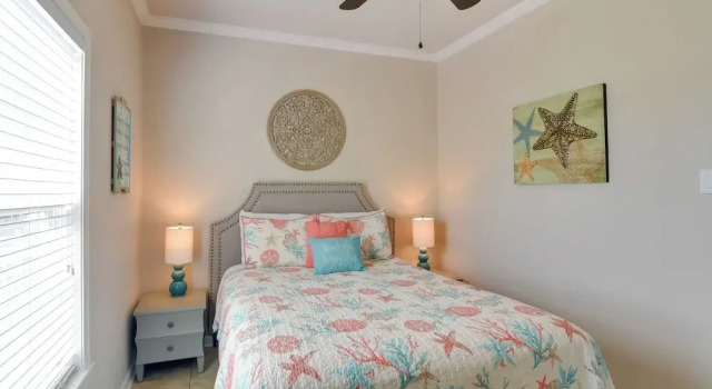 Walk to Shore: Crystal Beach Coastal Home!, Book Hotel Bolivar Peninsula Houston