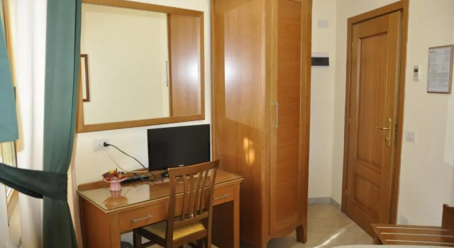 Одноместный номер Classic Hotel Tourist