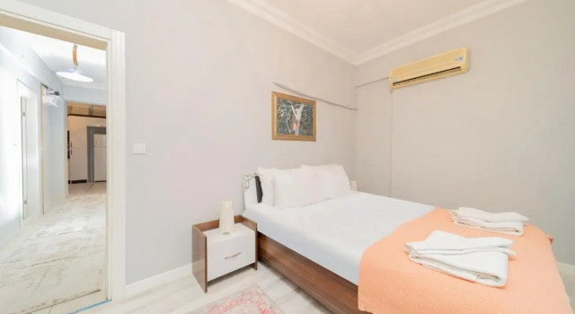 Vibrant Flat With Lovely Balcony in Muratpasa