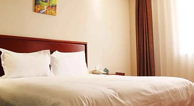 Номер Standard GreenTree Inn Qingdao Development District SDUST Express Hotel