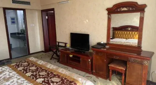 Люкс Deluxe Gongcheng Qianjun International Hotel