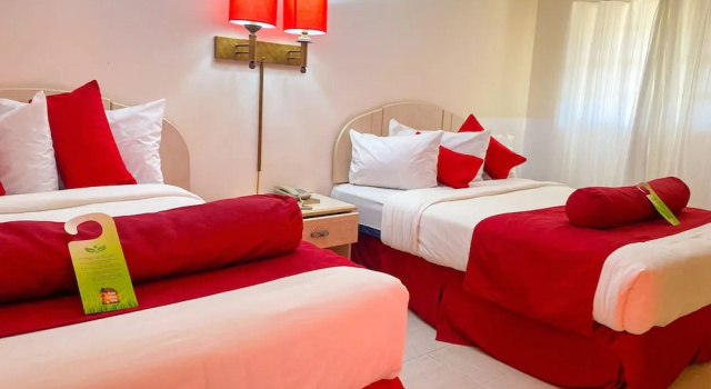 Двухместный номер Standard с балконом Point Salines Hotel