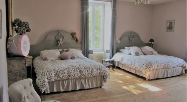 Номер Grand Le Manoir aux Douves