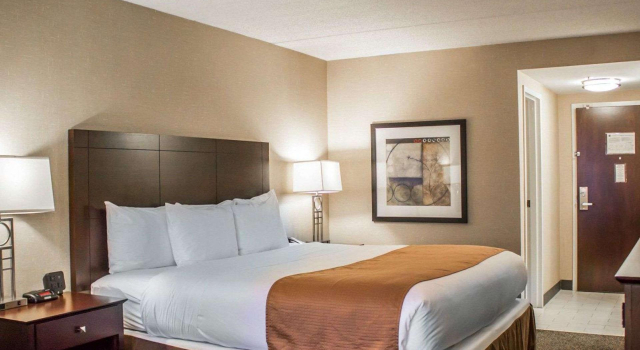 Двухместный номер Standard Garner Hotel Wadsworth by IHG
