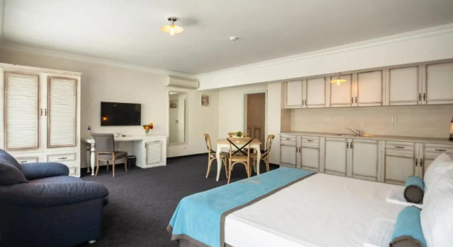Студия Hotel Antik