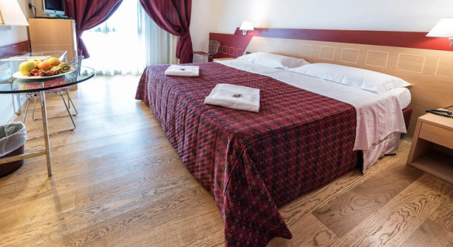 Двухместный номер West Point Airport Hotel