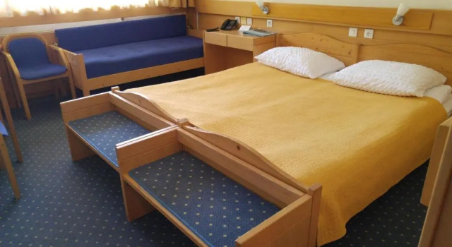 Трёхместный номер Standard Hotel Špik