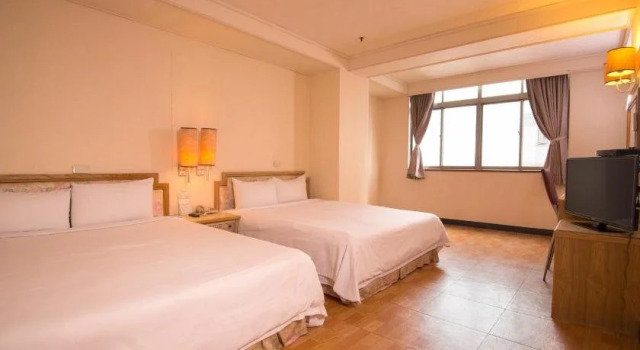 Asia Emperor Hotel, Забронировать Отель East District Тайнань, рядом с Муниципальный культурный центр Тайнань