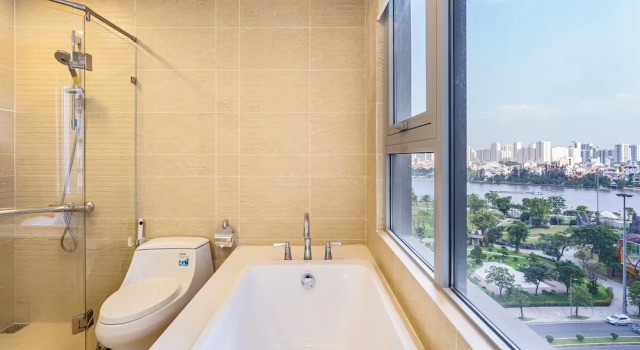 Апартаменты с 4 комнатами с балконом Stephen's Riverside Apartments