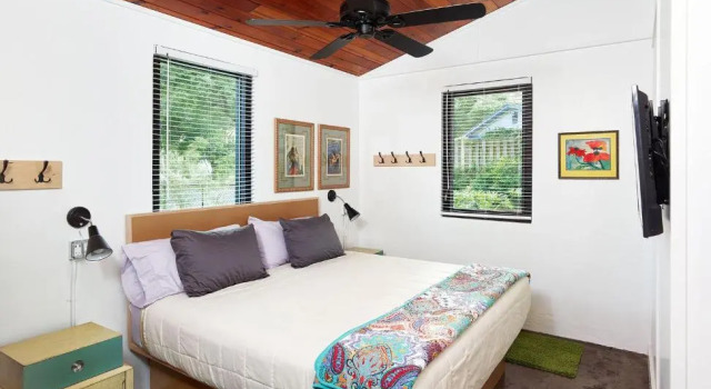 Folly Vacation 202 Beach Bungalow with all-new amenities, Забронировать Отель Фоли-Бич 
