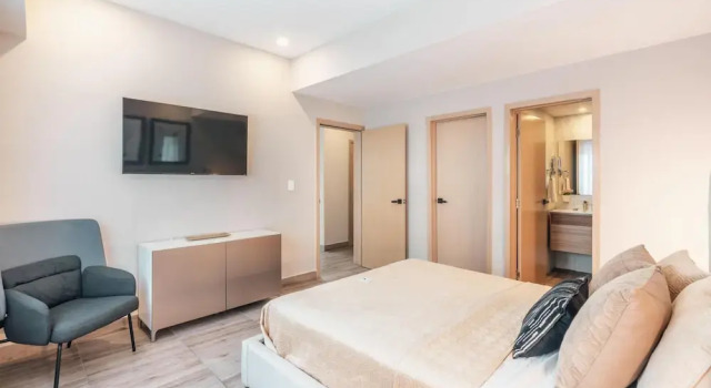 Апартаменты Flat in Regatta II With Breakfast Included 302