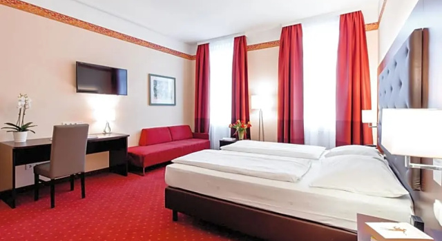 Четырёхместный номер Standard Hotel Allegro Wien