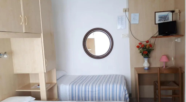 Семейный номер Standard с балконом Hotel Villa Dina