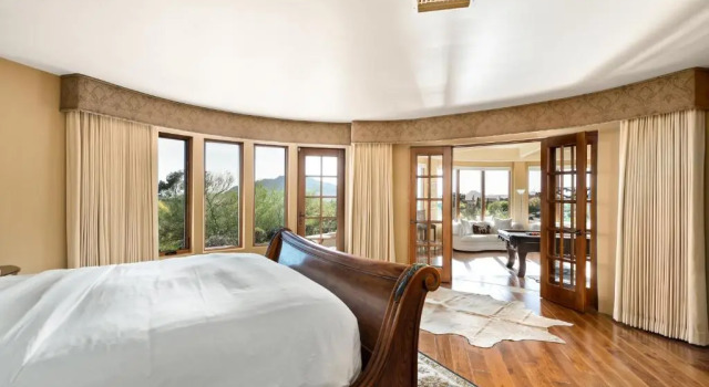 Carefree Crest: Jaw Dropping VIEWS, Pool, 2 Casitas, Outdoor Living!, Забронировать Отель Кэрфри North Scottsdale